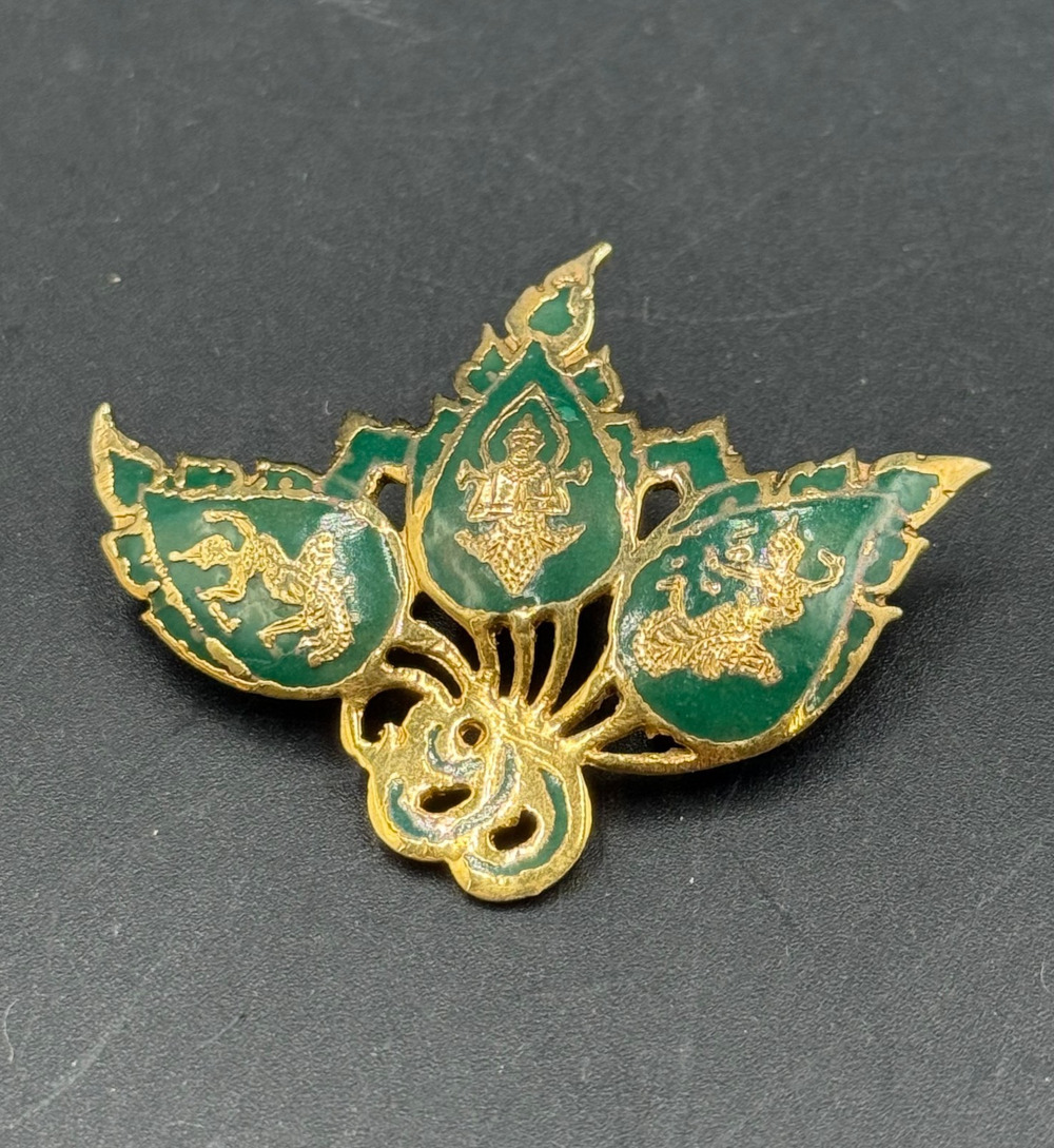 Vintage Siam Brooch Gold Tone Green Enamel Intricate Design